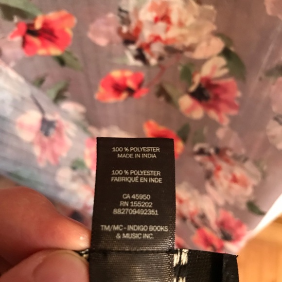 NWT LOVE & LORE Floral Scarf - Picture 7 of 8